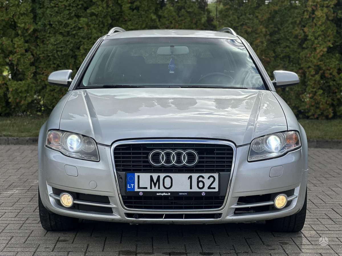 Audi A4 2006 — interior
