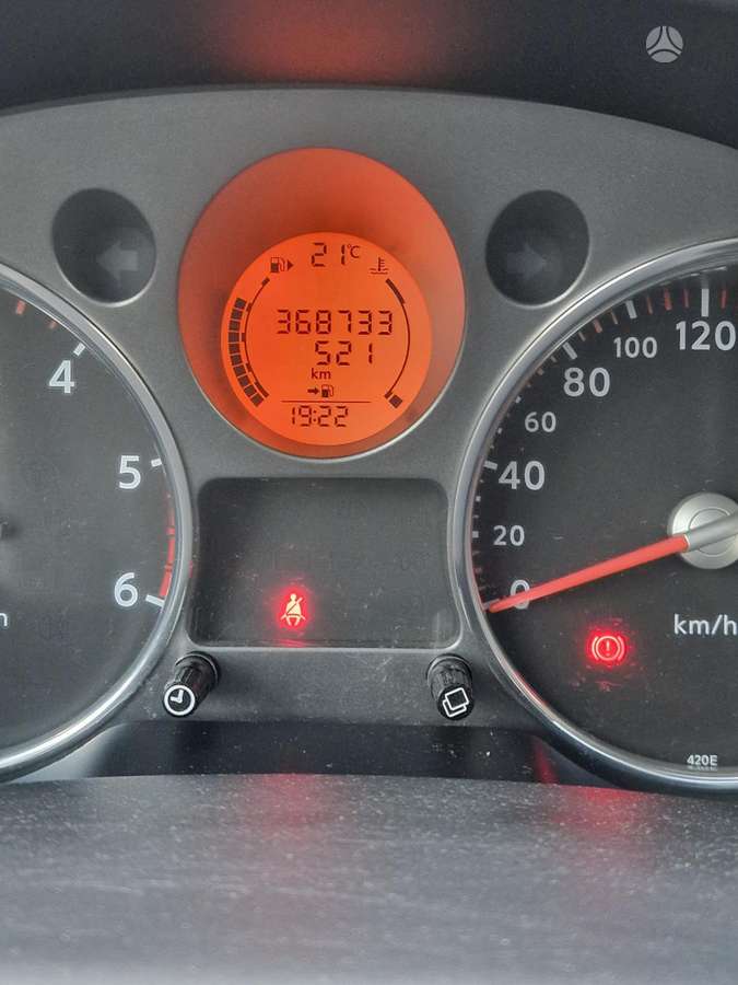 Nissan X-Trail 2010 — photo 15