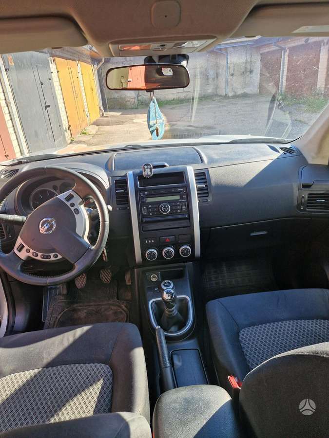 Nissan X-Trail 2010 — photo 5