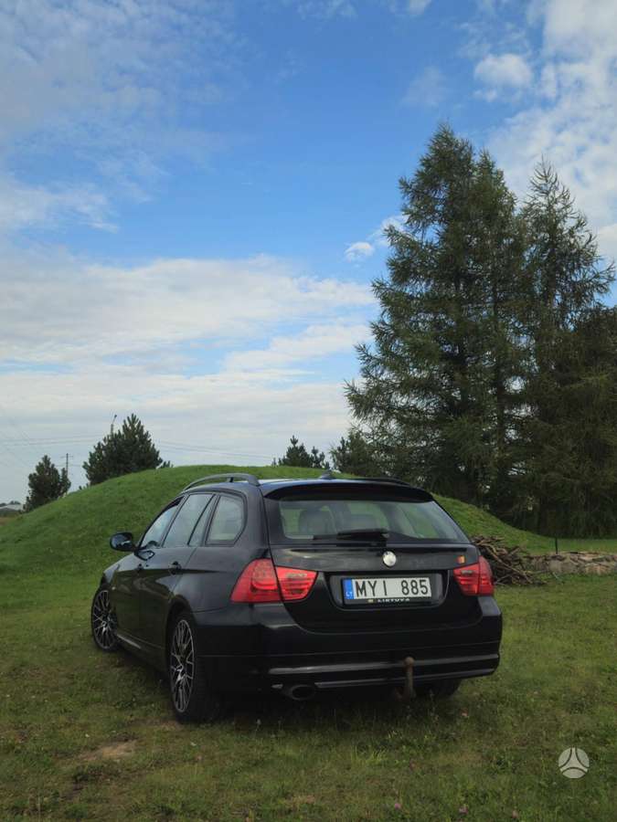 BMW 320 2008 — photo 5
