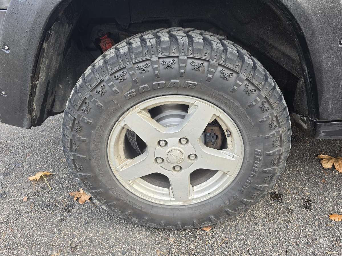 Jeep Grand 2006 — photo 12
