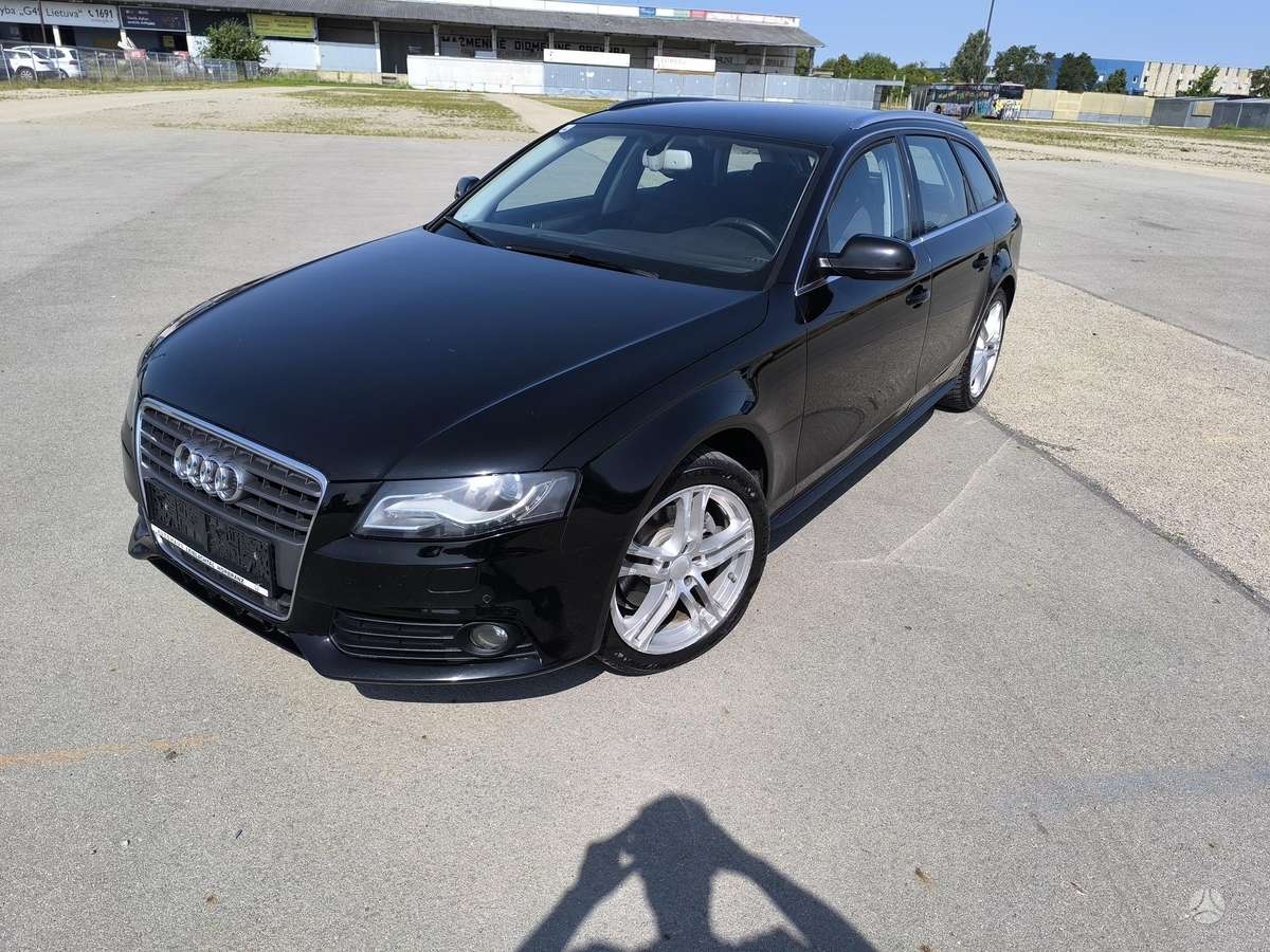 Audi A4 2011 — photo 5