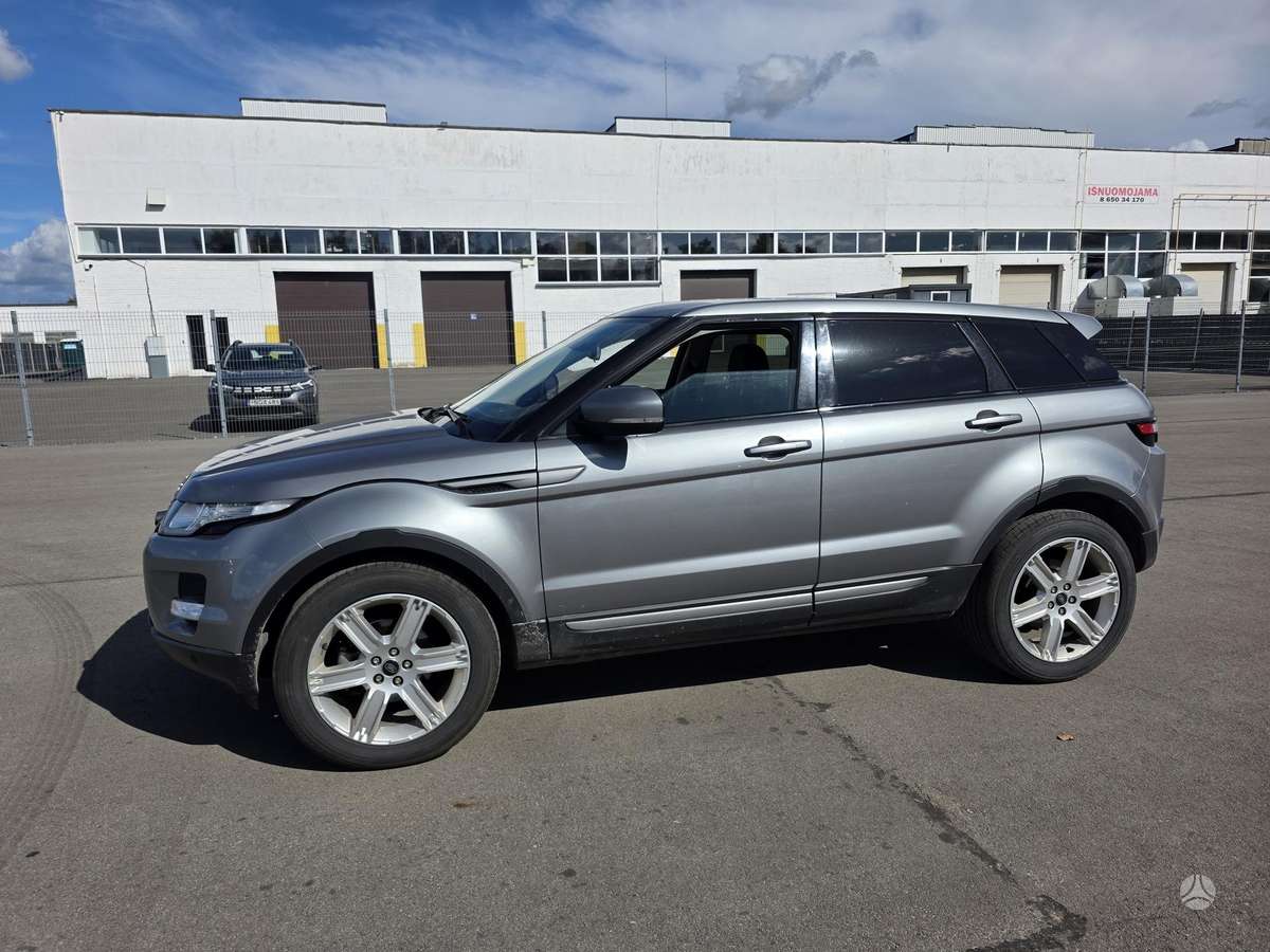 Land Rover 2012 — rear view