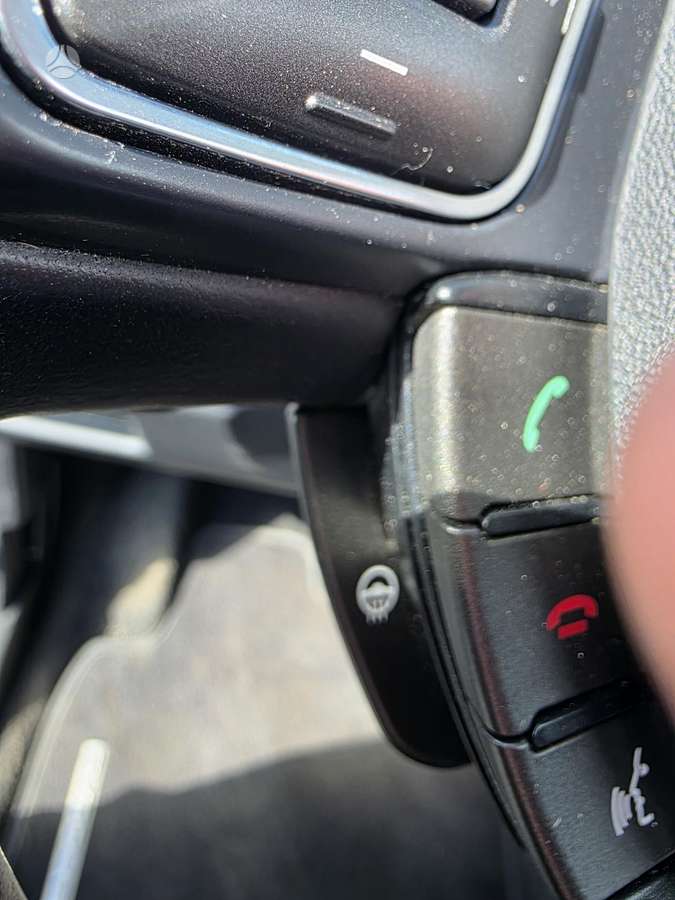 Land Rover 2012 — photo 33