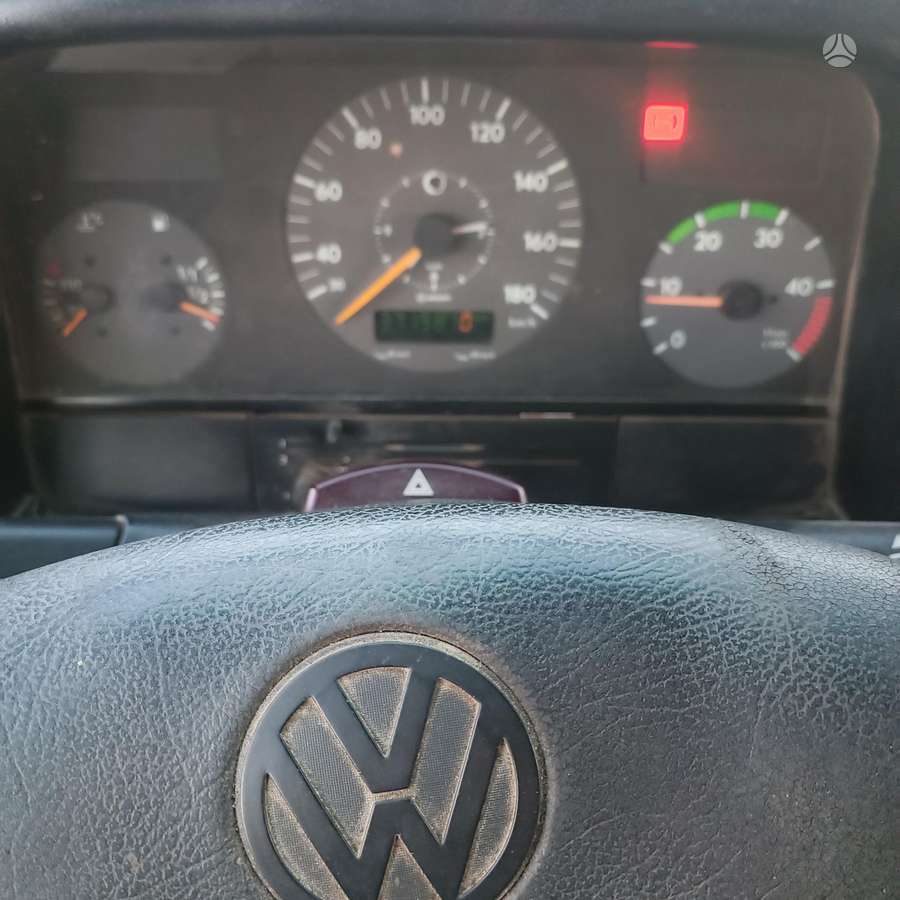 Volkswagen LT 2005 — engine 2461 cm³, 109 HP (80kW)