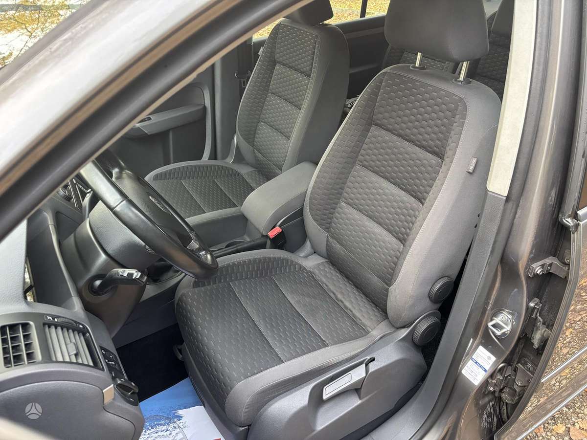 Volkswagen Touran 2007 — photo 11