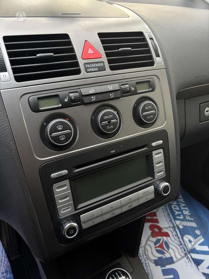 Volkswagen Touran 2007 — photo 15
