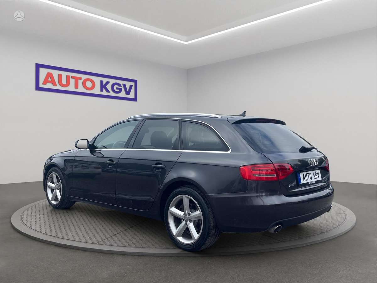 Audi A4 2010 — interior
