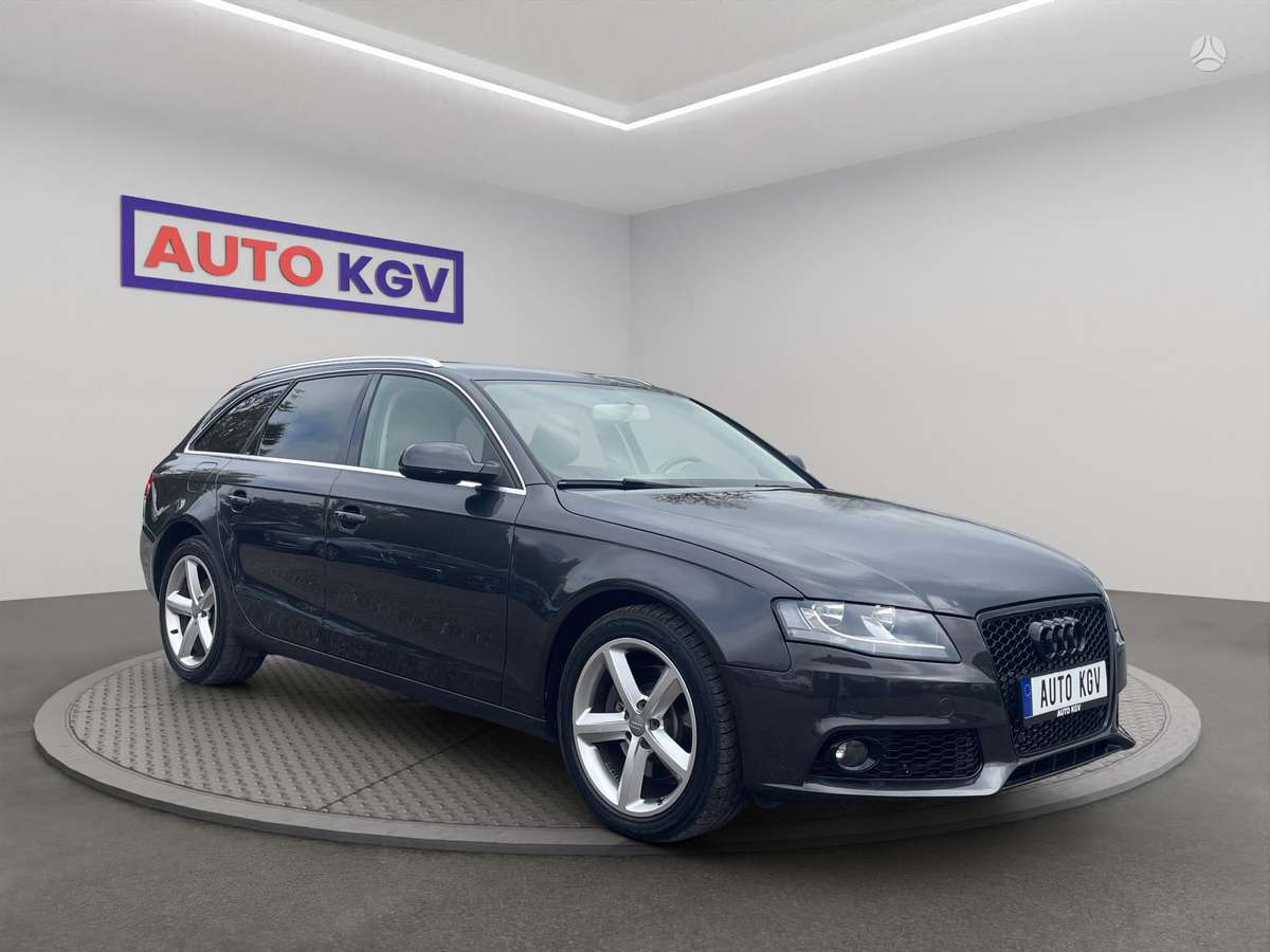 Audi A4 2010 — photo 7