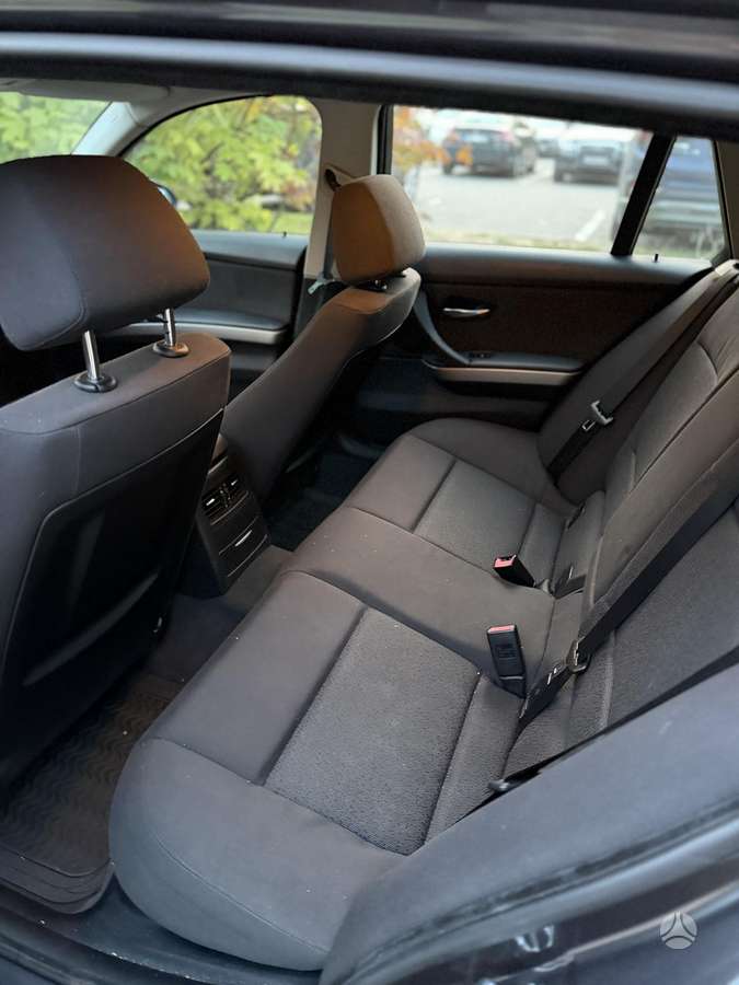BMW 320 2008 — photo 10