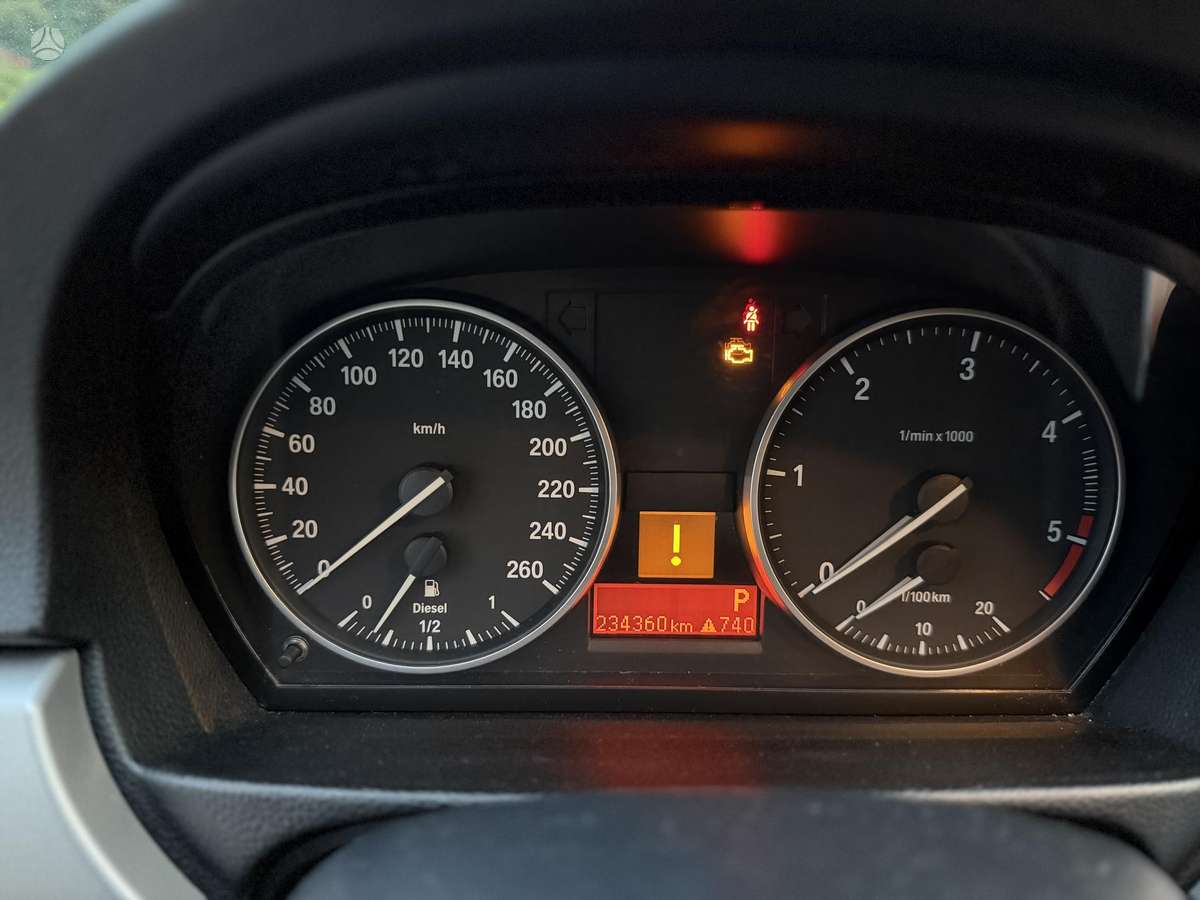 BMW 320 2008 — photo 13