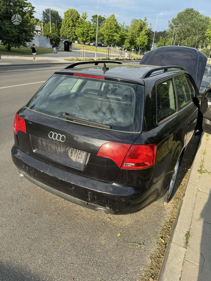 Audi A4 2006 — rear view