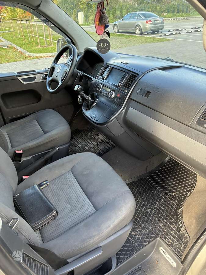 Volkswagen Multivan 2006 — photo 19