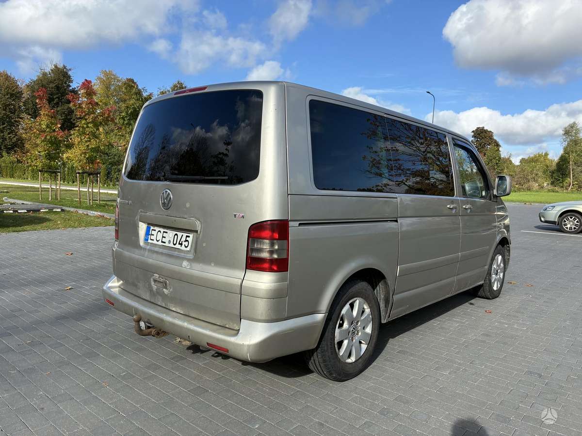 Volkswagen Multivan 2006 — photo 9