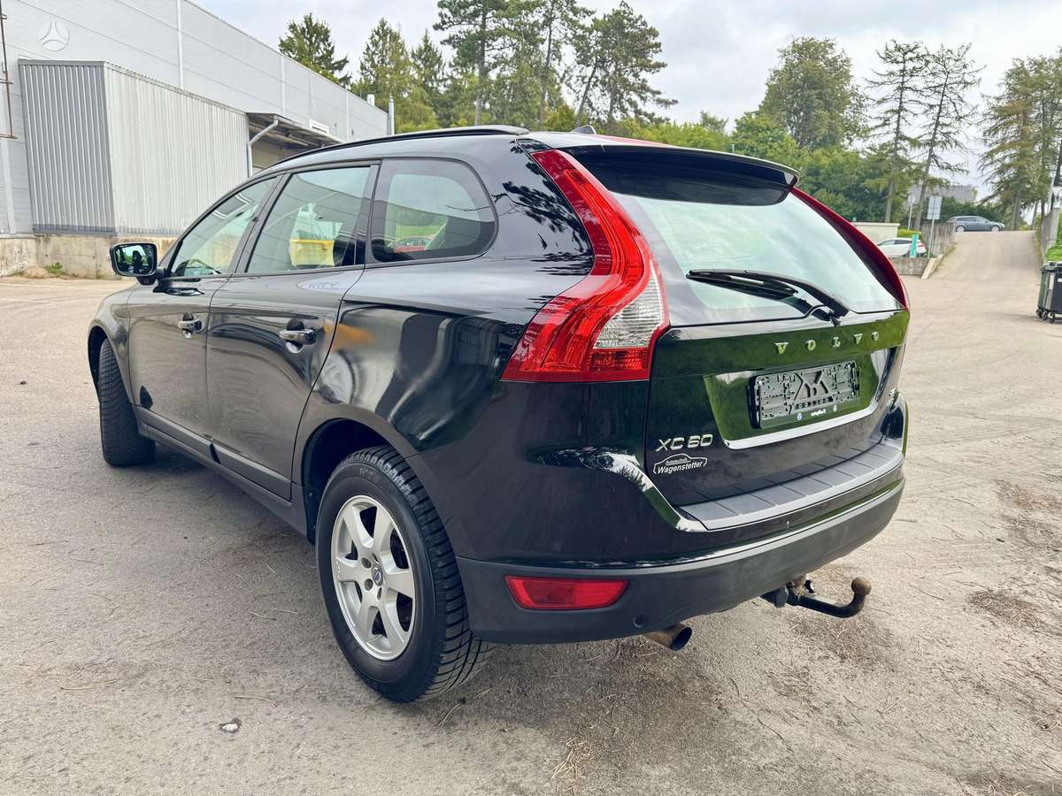 Volvo XC60 2010 — photo 5