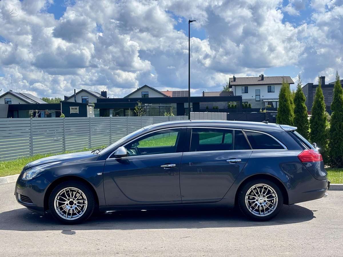 Opel Insignia 2009 — photo 6