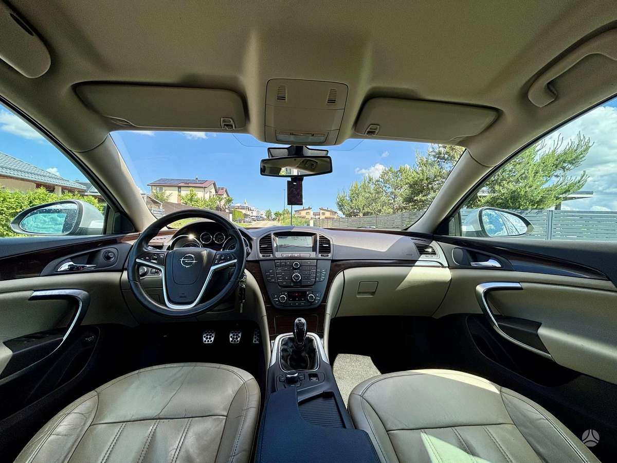 Opel Insignia 2009 — photo 8