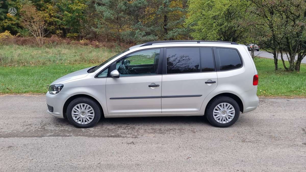 Volkswagen Touran 2011 — photo 5