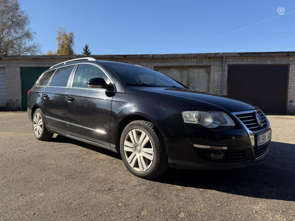 Volkswagen Passat 2008 — rear view