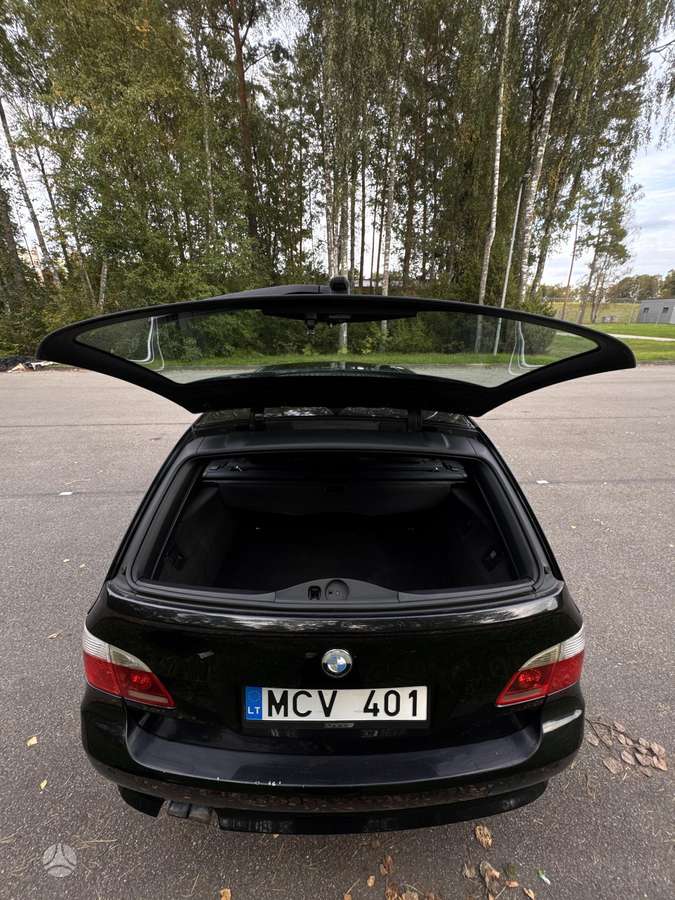 BMW 530 2004 — photo 10