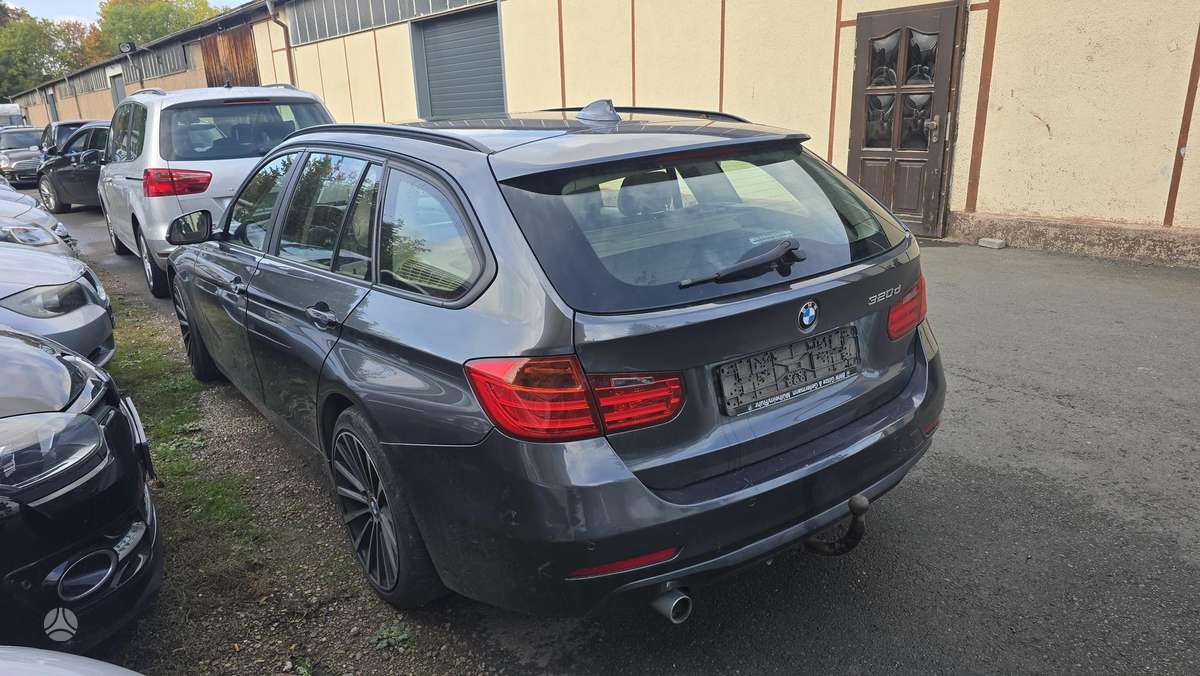 BMW 320 2014 — двигун 2000 cm³, 184 HP (135kW)