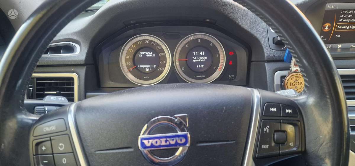 Volvo XC70 2011 — photo 9