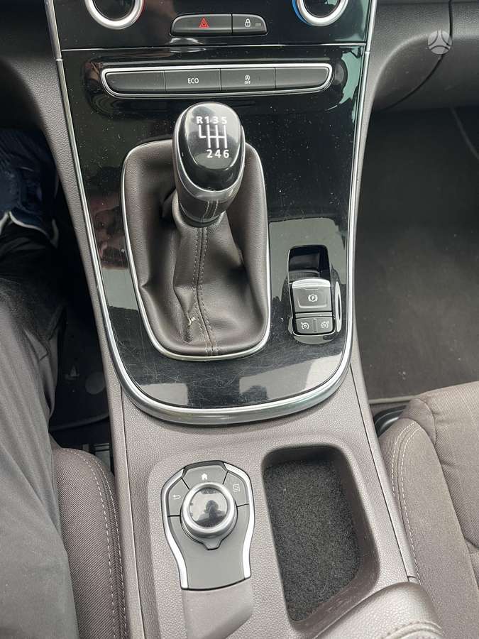 Renault Espace 2015 — фото 23