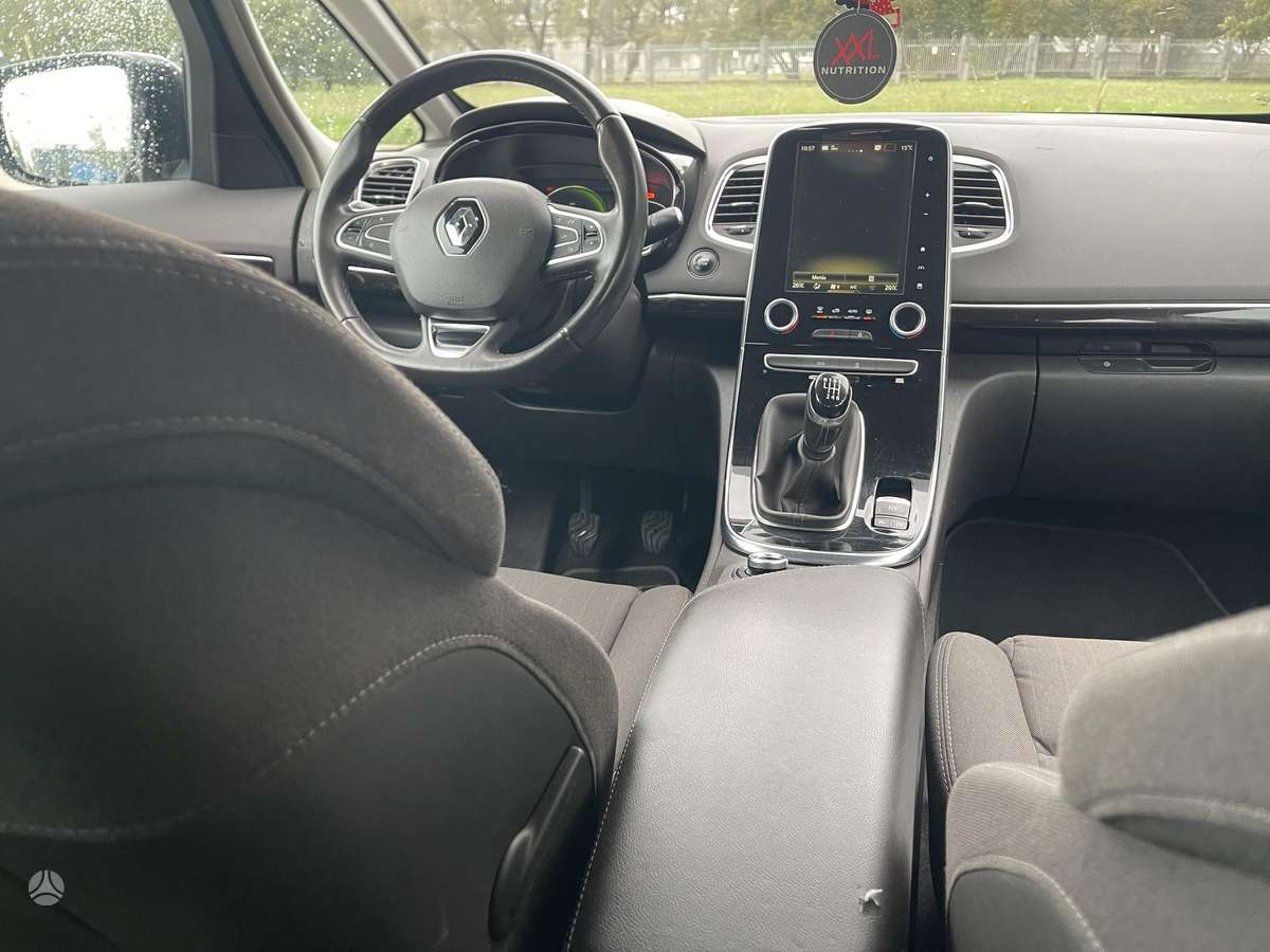 Renault Espace 2015 — фото 28