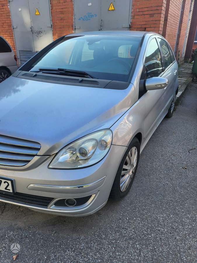 Mercedes-Benz 200 2006 — вигляд ззаду