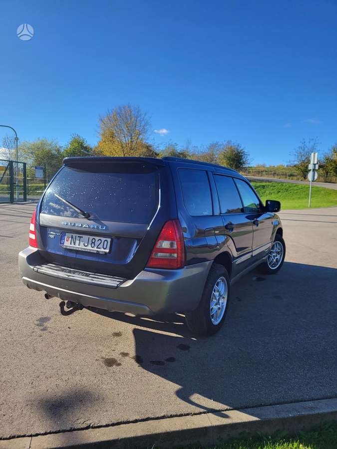 Subaru Forester 2004 — двигун 1994 cm³, 125 HP (92kW)