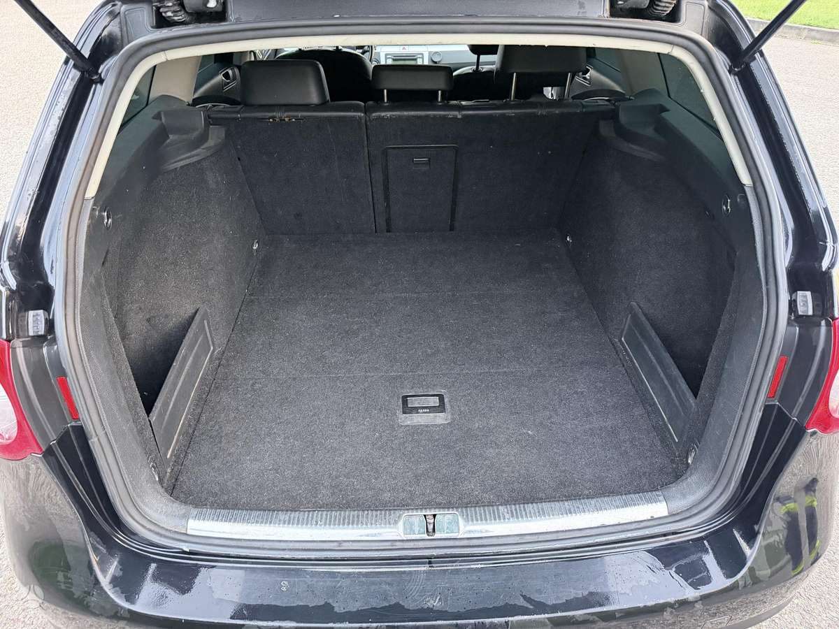 Volkswagen Passat 2006 — photo 11