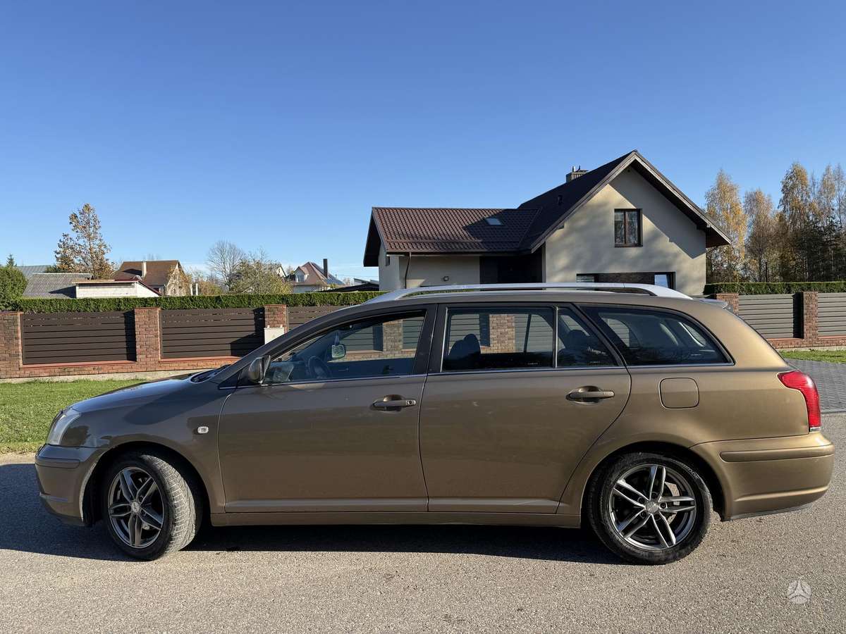 Toyota Avensis 2005 — photo 8