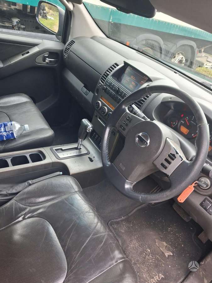 Nissan Navara 2007 — photo 5