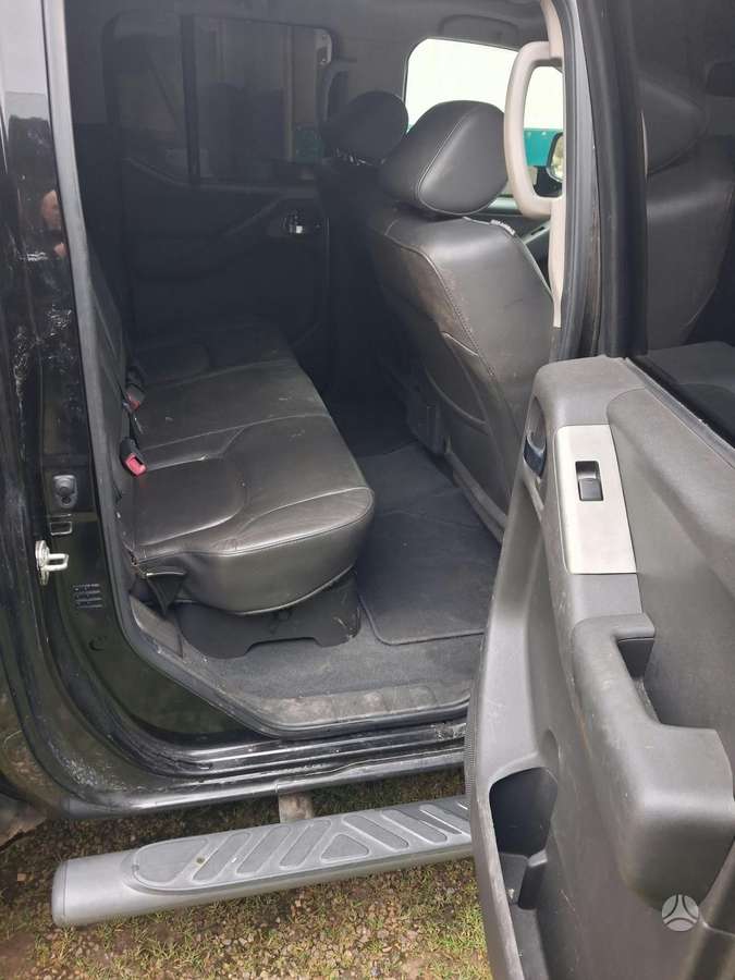 Nissan Navara 2007 — photo 6