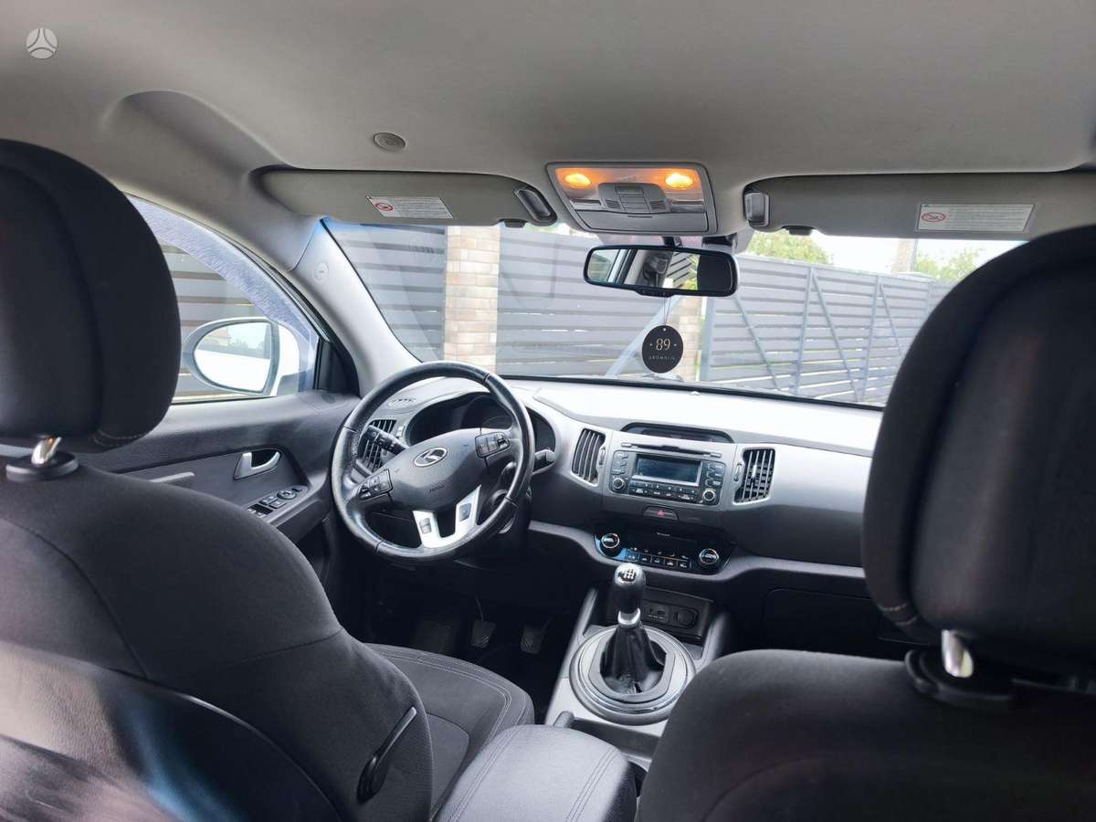 Kia Sportage 2012 — rear view