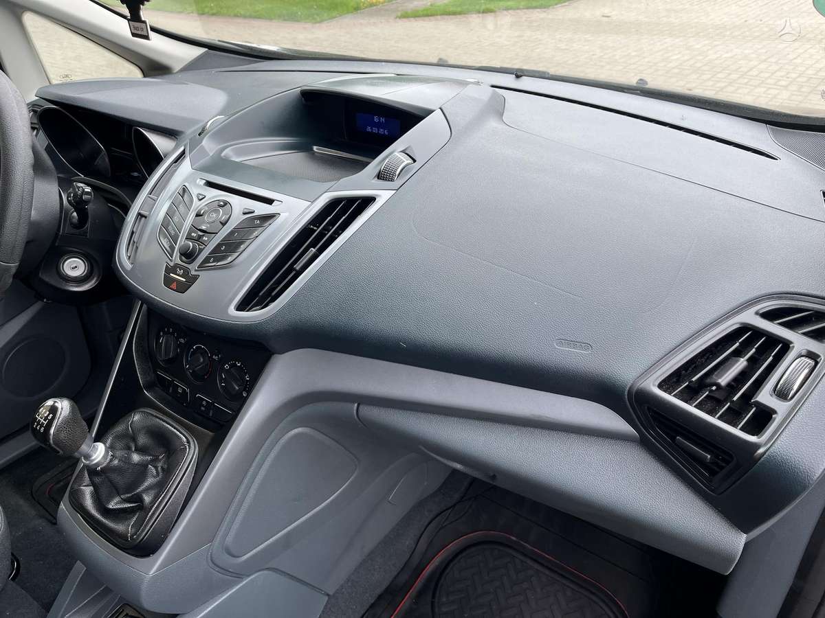 Ford C-MAX 2011 — photo 11