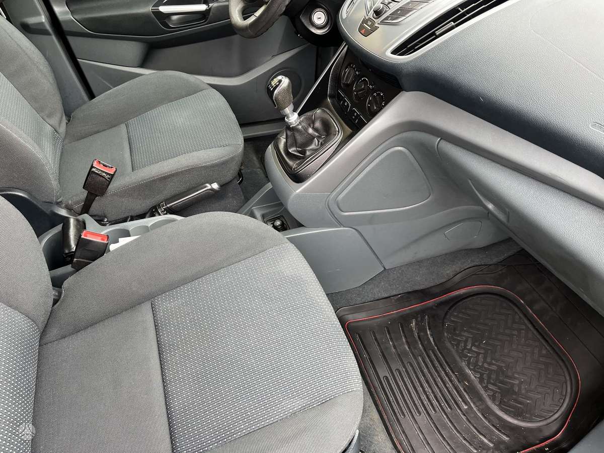 Ford C-MAX 2011 — photo 8
