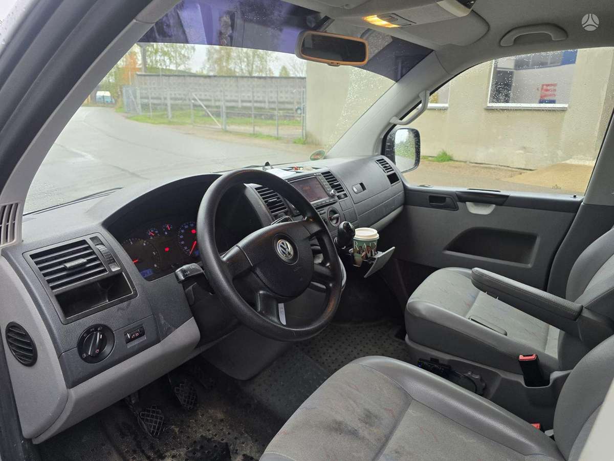 Volkswagen Transporter 2008 — photo 5