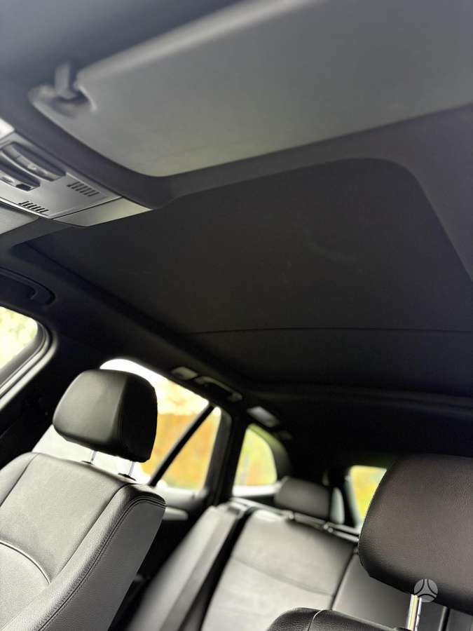 BMW X1 2010 — photo 17