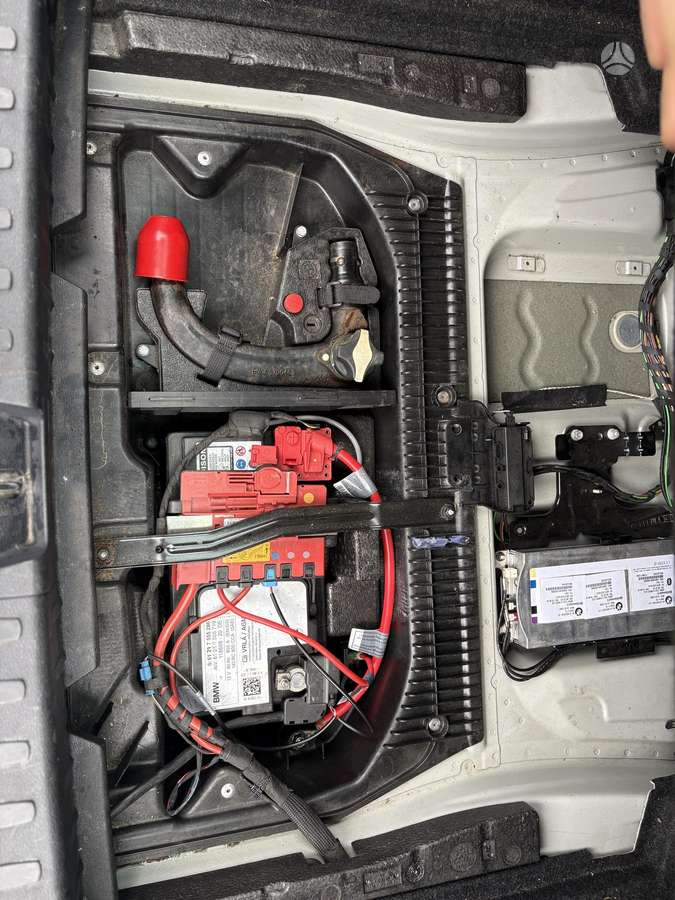 BMW X1 2010 — photo 18