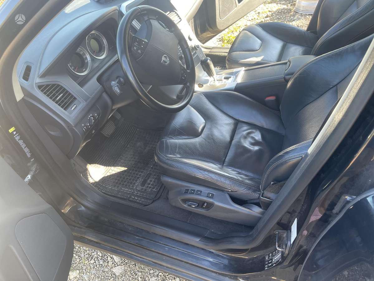 Volvo XC60 2009 — photo 20