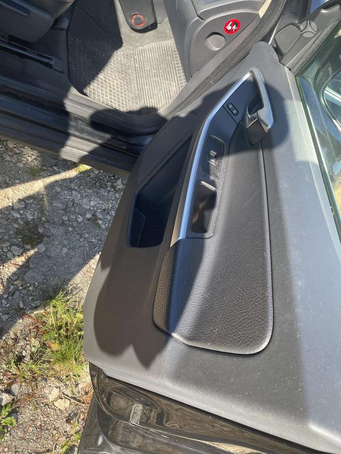 Volvo XC60 2009 — photo 25