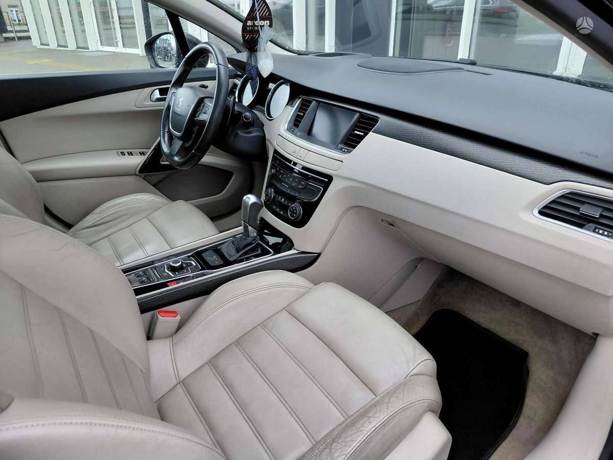 Peugeot 508 2011 — photo 12