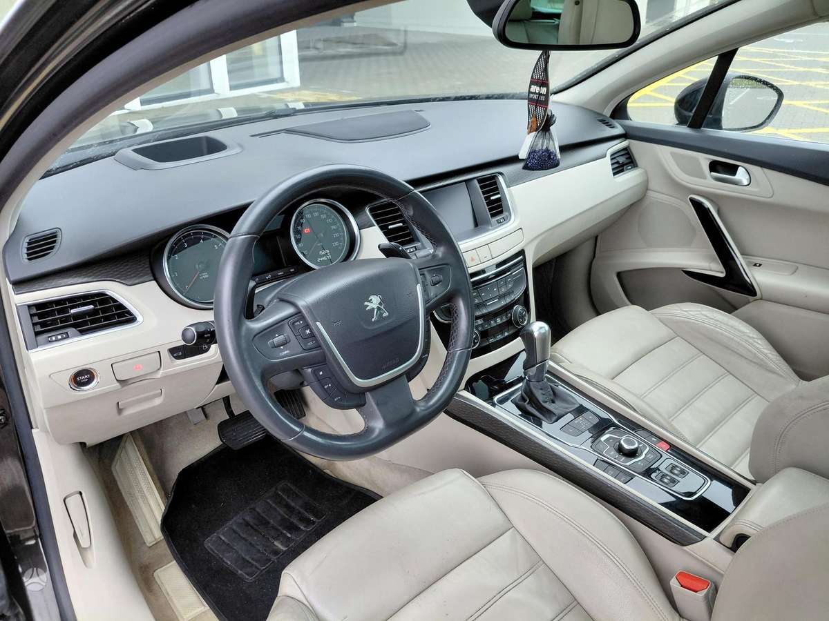 Peugeot 508 2011 — photo 7