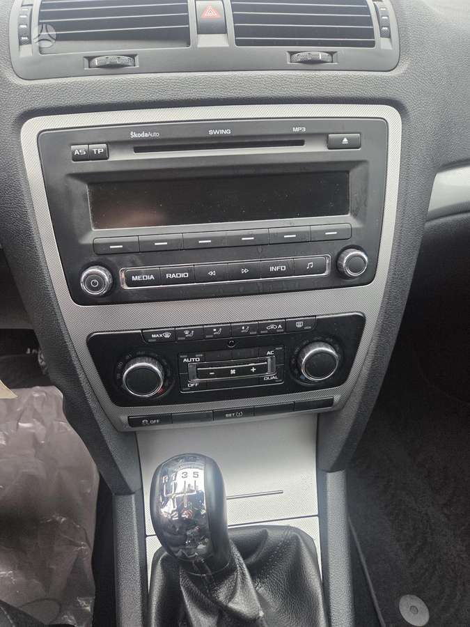Skoda Octavia 2010 — photo 13