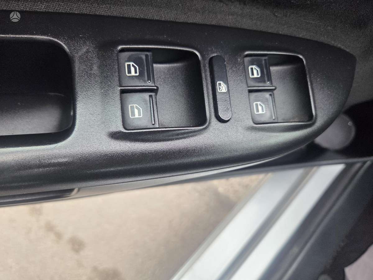 Skoda Octavia 2010 — photo 14