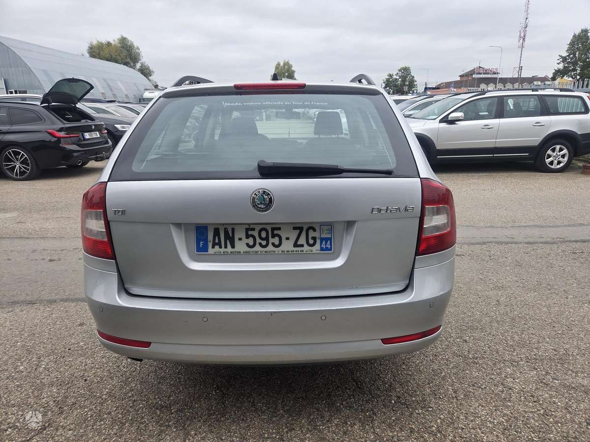 Skoda Octavia 2010 — photo 6