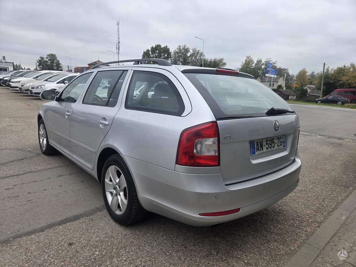Skoda Octavia 2010 — photo 7