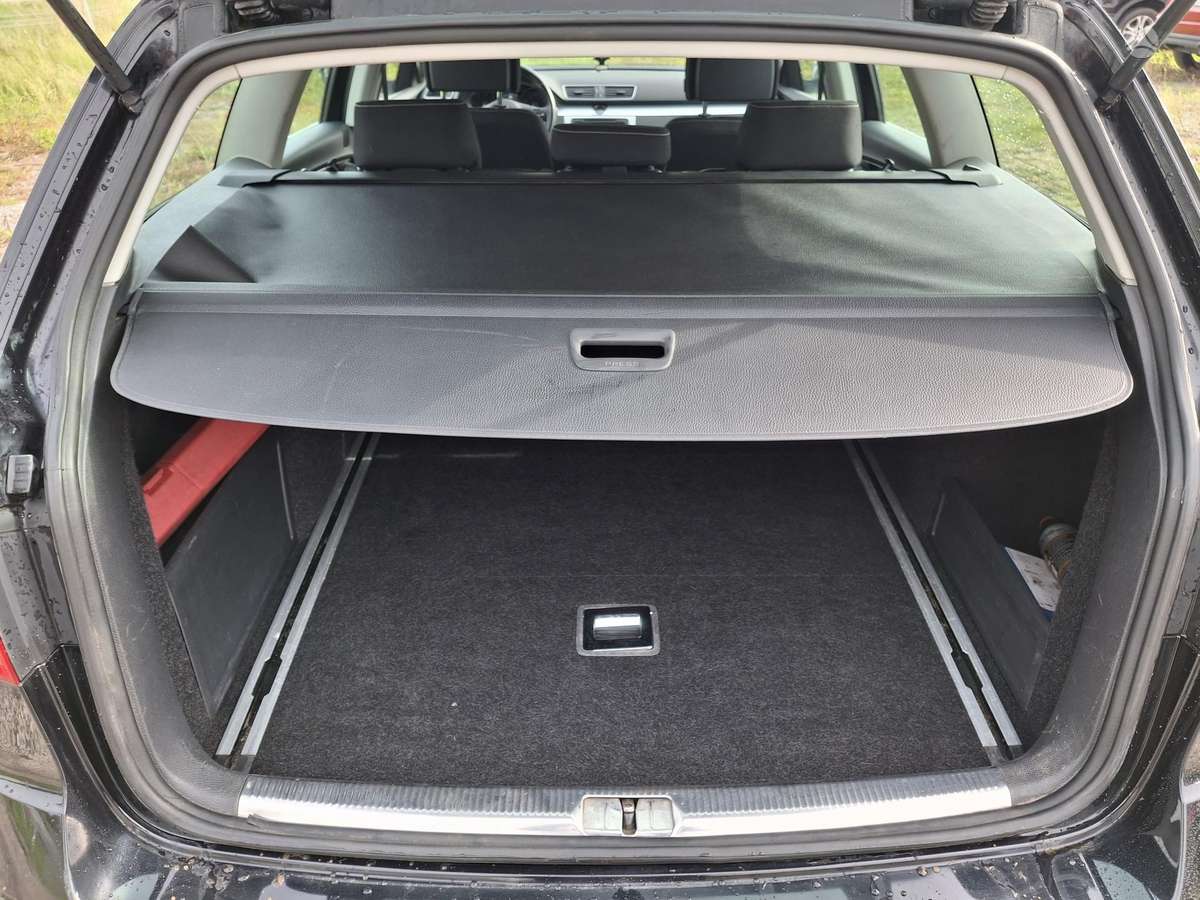 Volkswagen Passat 2012 — photo 12