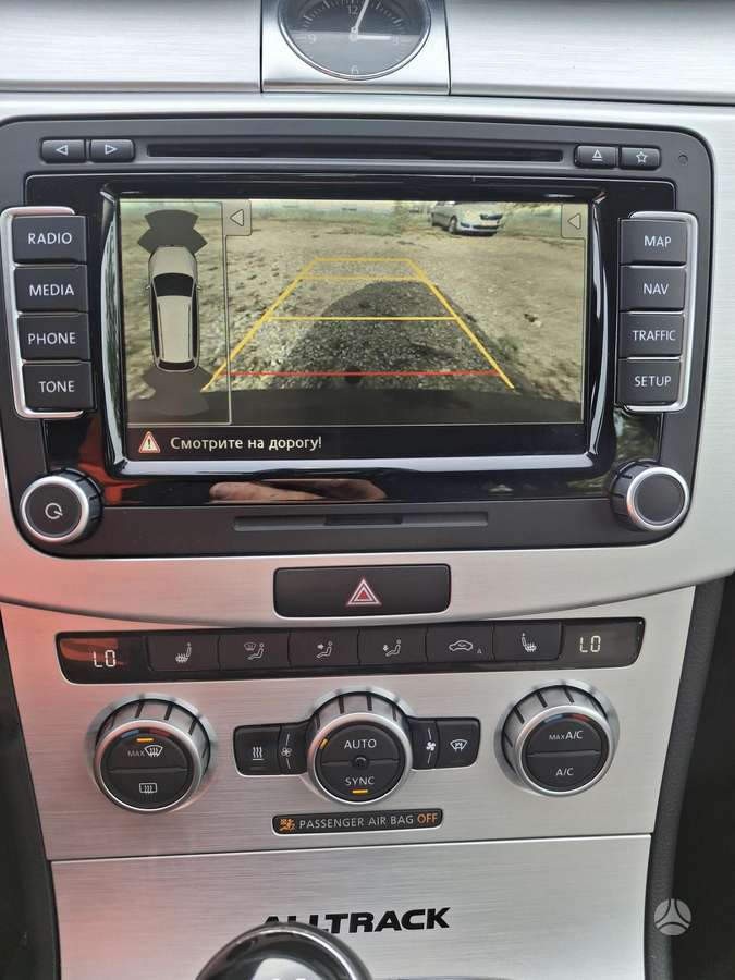 Volkswagen Passat 2012 — photo 6